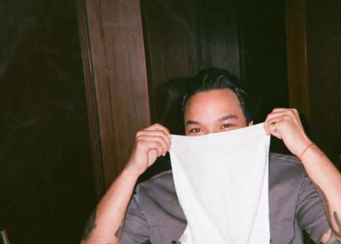 Outsiders: Dekadenz Records w/ Omar Joesoef