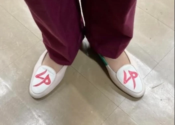 Outsiders: Invisible City Editions w/ DJ Pixie