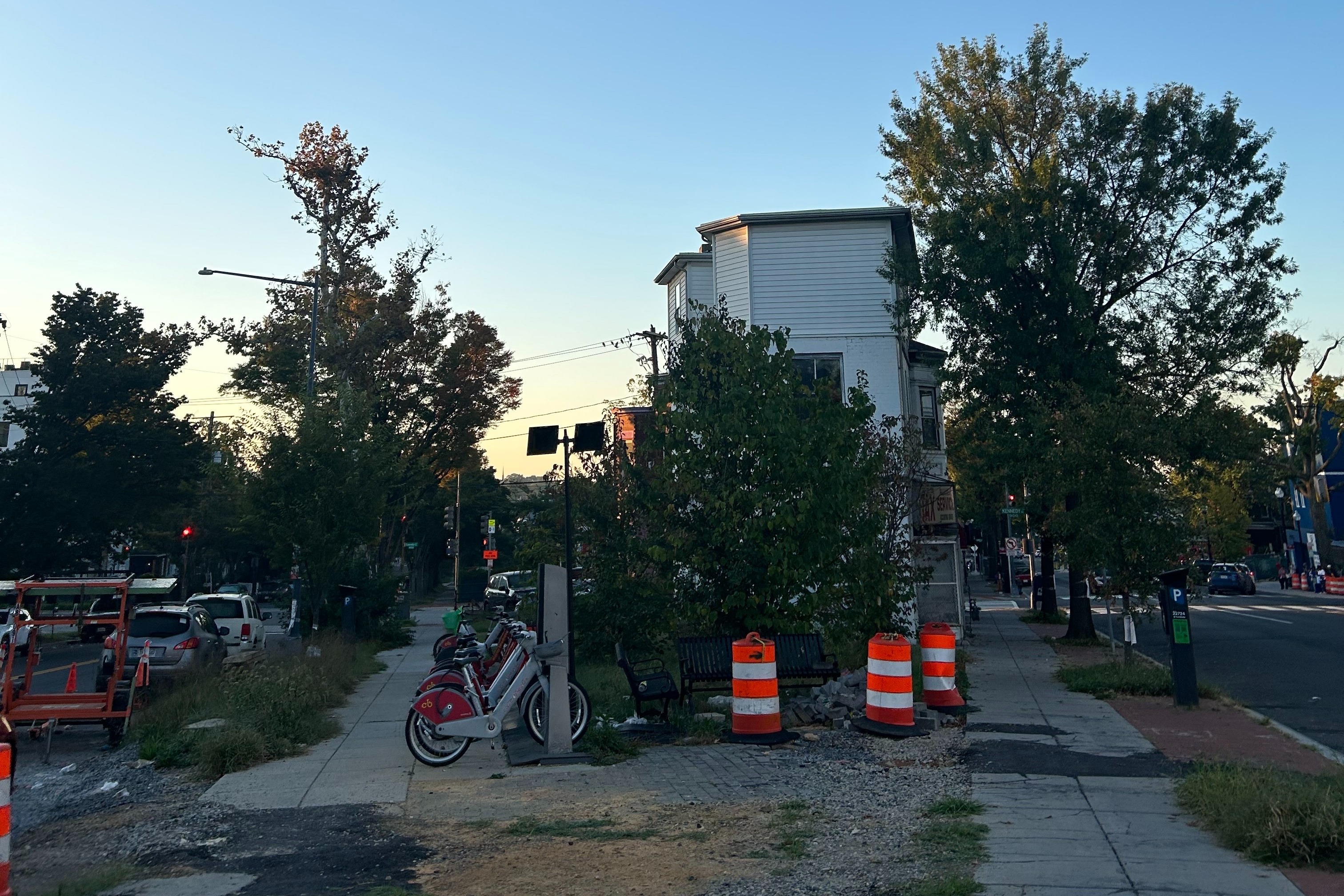 Outsiders: Through The Canopy.fm w/ James Bangura & KILLR FLOWR