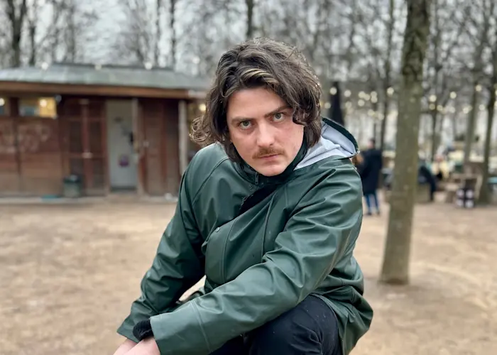 Universal Exports w/ Hiele