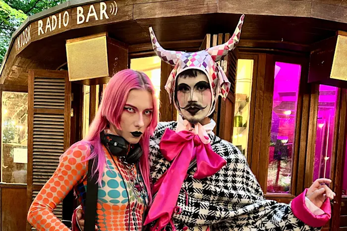 Dana Montana & Babu present "Girls @ Work"