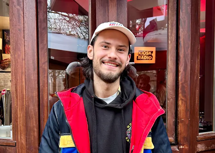 Decks Education w/ Table Bass