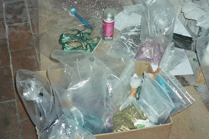 Outsiders: Carrier & Emily Jeanne present unit::overlay w/ Sybil