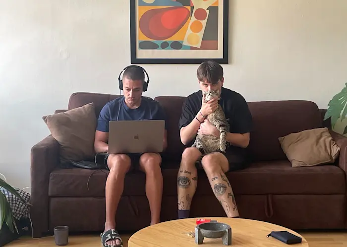 Outsiders: Glossy Mistakes w/ Iro Aka