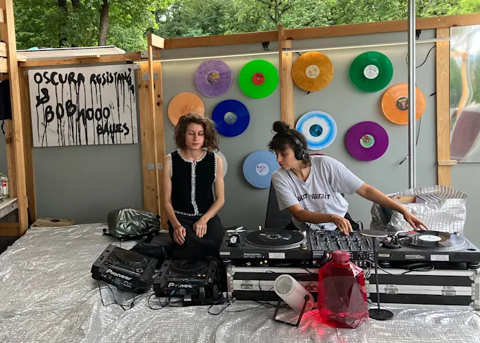 Outsiders: Bongo Joe Records w/ Oscura Resistencia & Bob 1000 balles