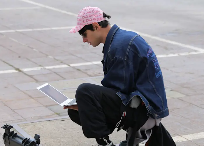 Outsiders: Gang of Ducks w/ Skyapnea