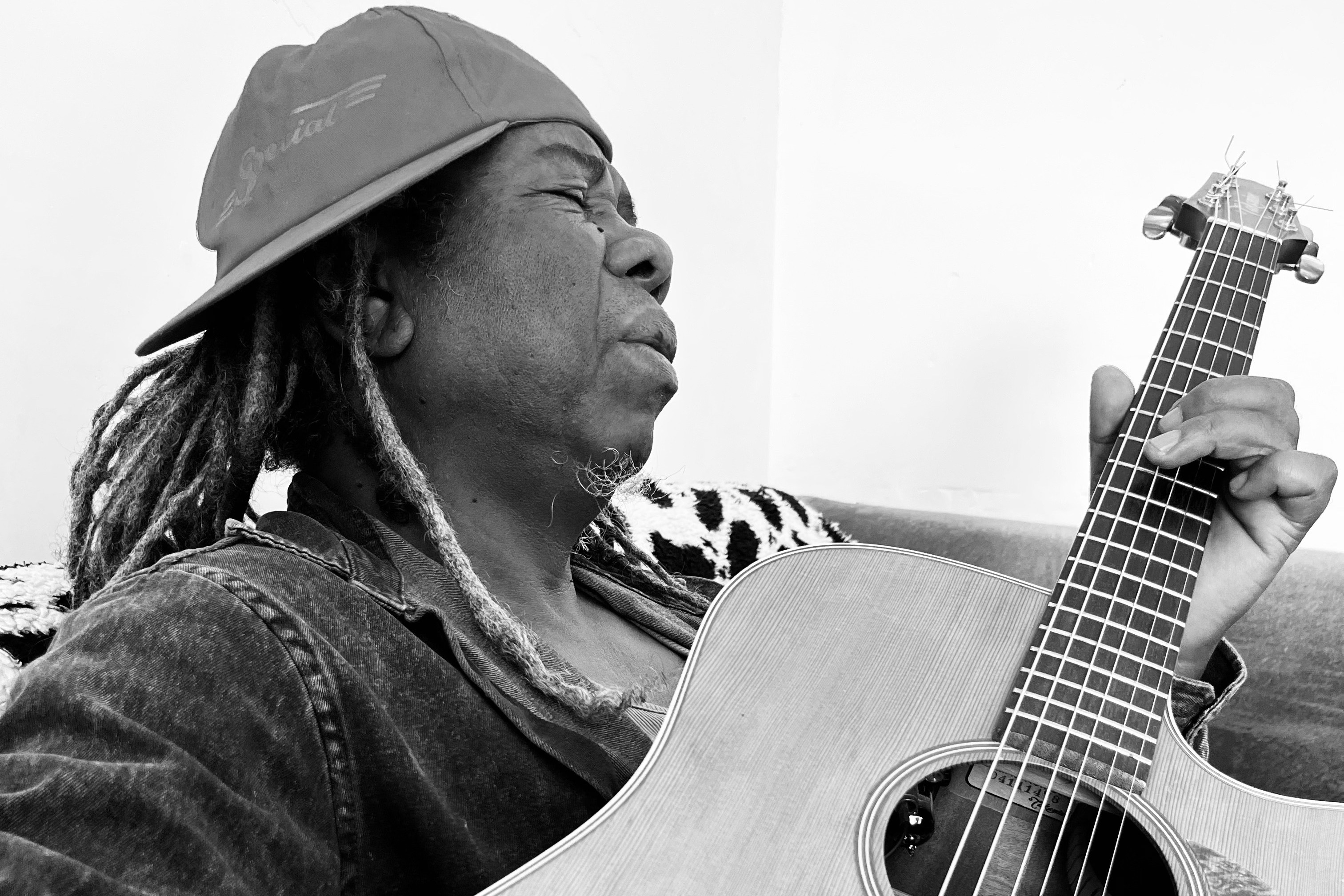 Outsiders: Bongo Joe Records w/ Damily