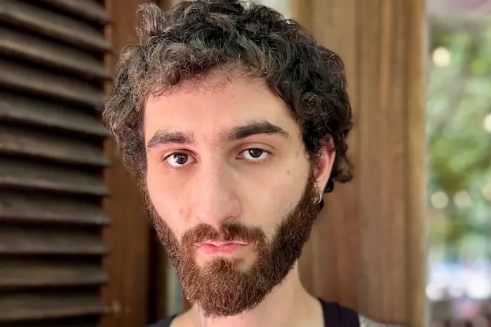 ben kaya