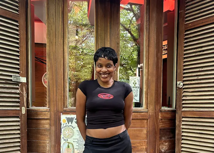 Bona Léa invites Agneskena