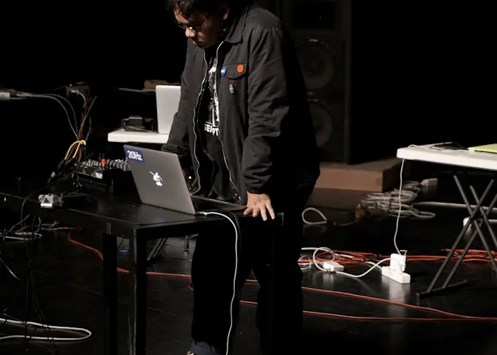 Outsiders: Yes No Wave Music w/ Riar Rizaldi