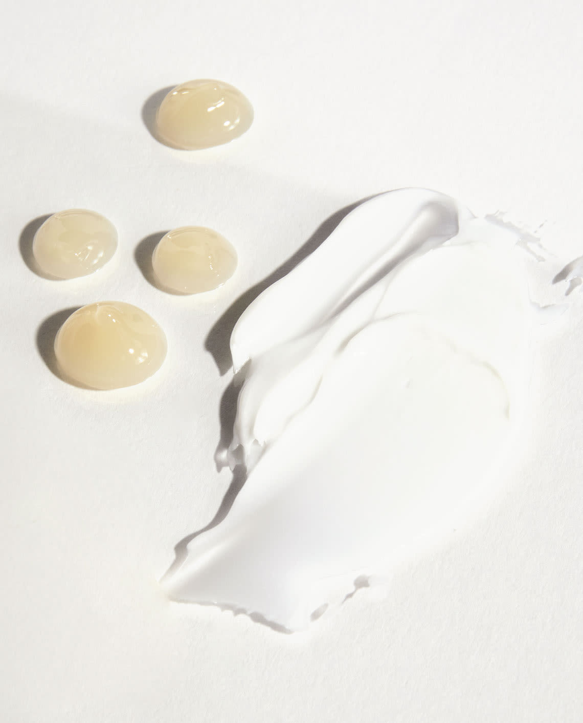 BioEvolve Serum drops with rich BioEvolve moisturizer texture