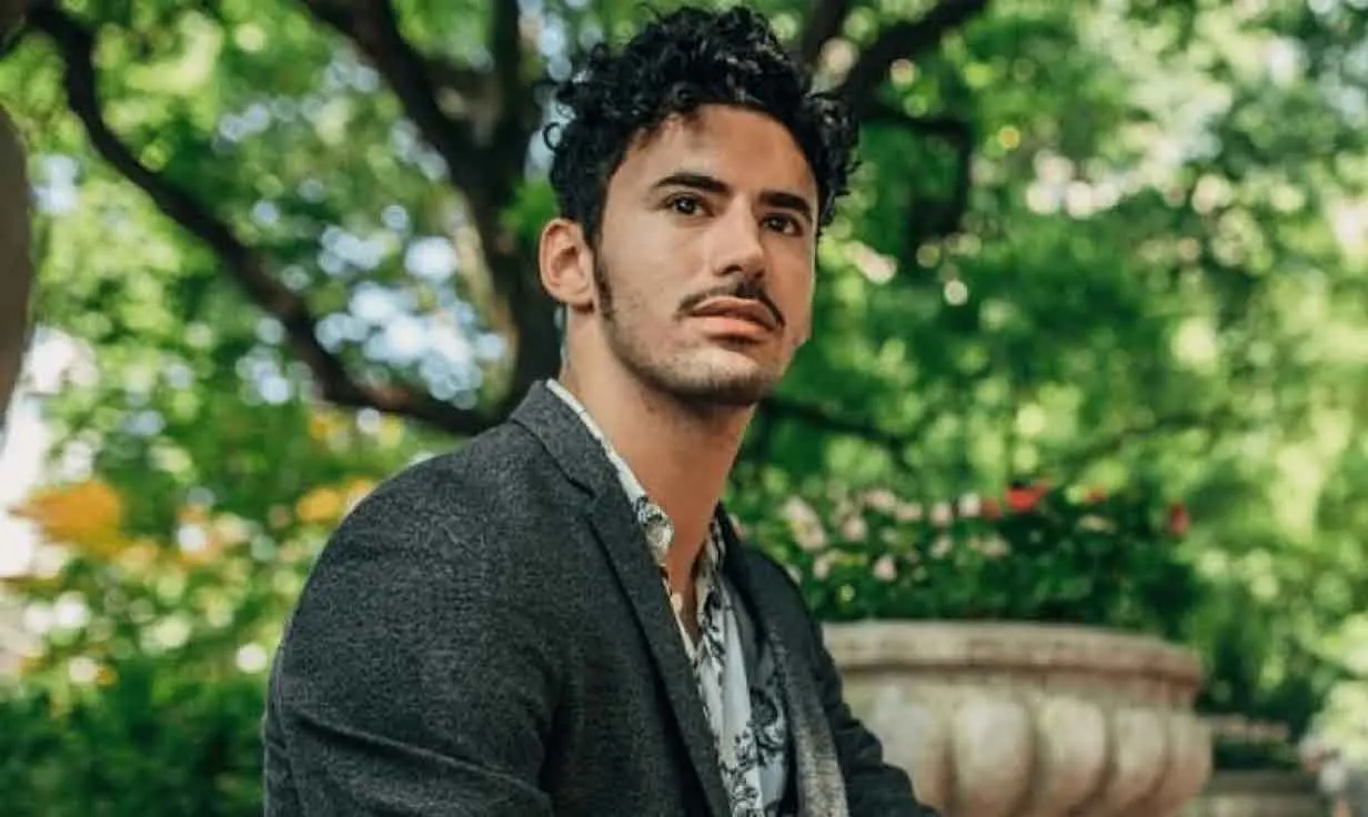 Hur man stylar en pennlinjemustasch | Gillette SE