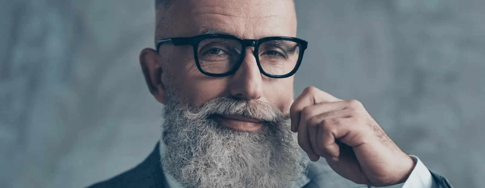 Guía definitiva: cómo suavizar la barba con un hidratante de vello facial