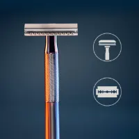 King C. Gillette Double Edge Razor - Carousel 1