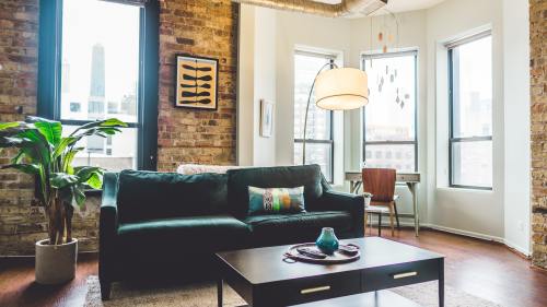 Alcove works with both property managers and landlords to rent out homes for co-living