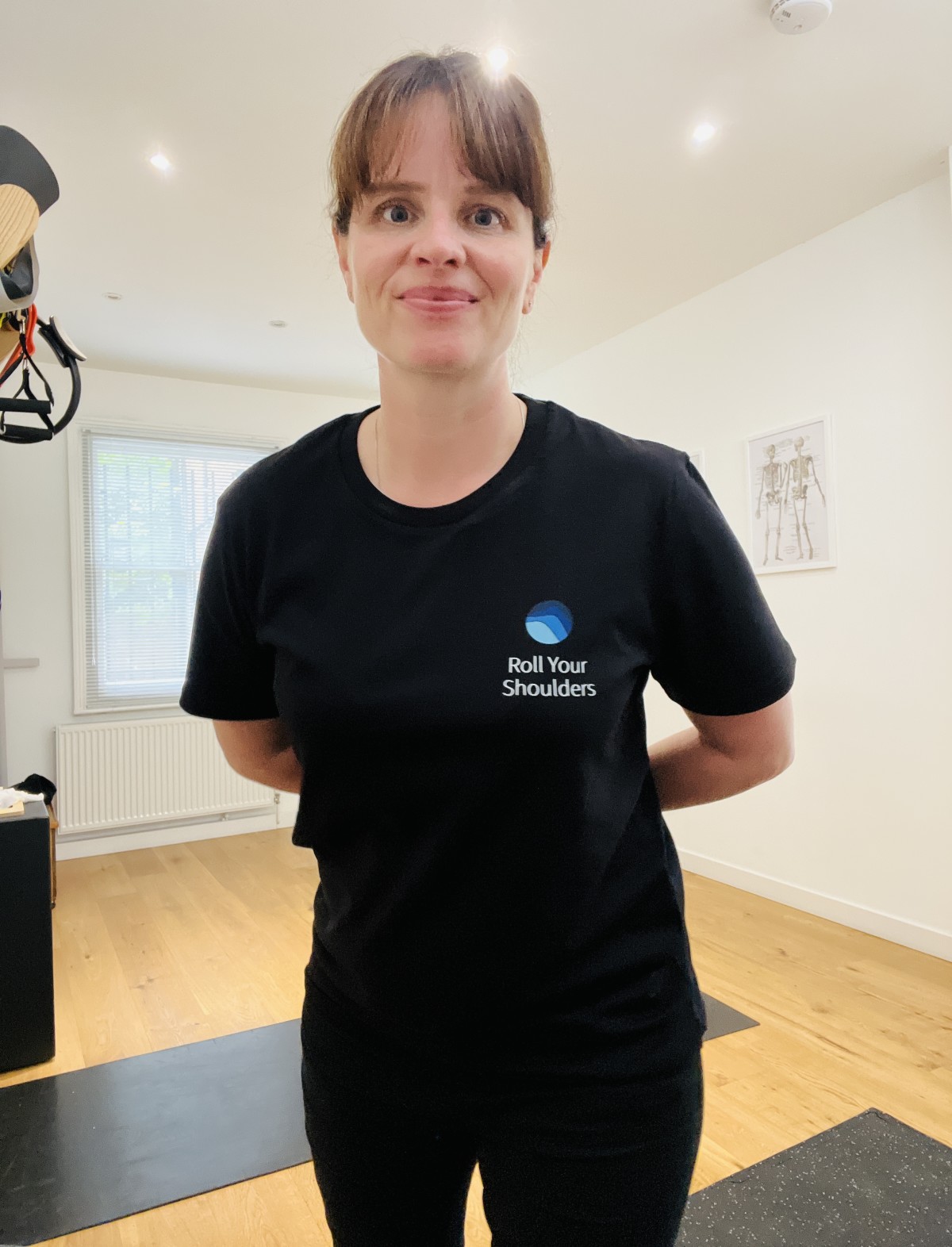 Claire is a full time physiotherapist and osteopath who is passionate about movement and wants to show you just how easy it is to move. 