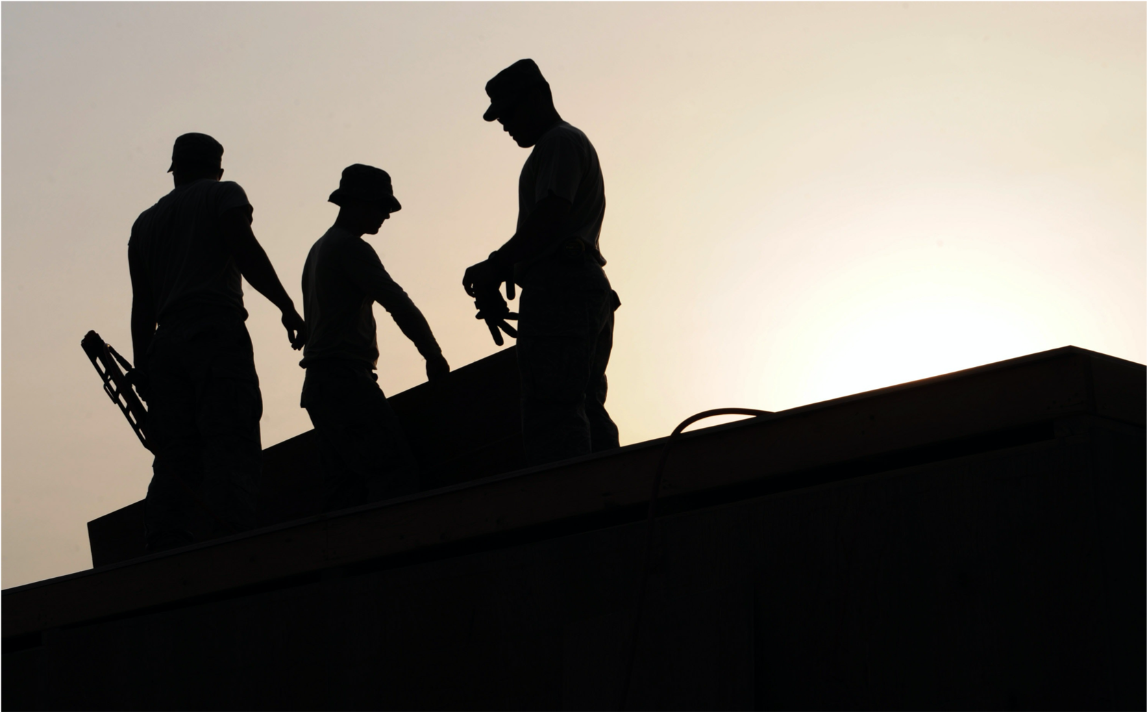 etwdc men on roof