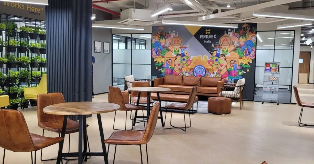 Virtual Office vs. Physical Office: What Works Best for SMEs?