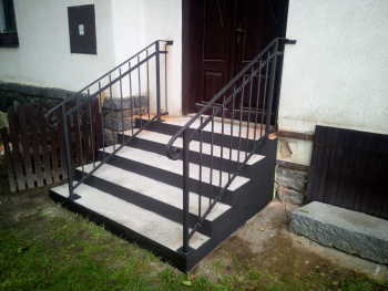 Projekt: vstupní schodiště rodinný dům Maliné 4