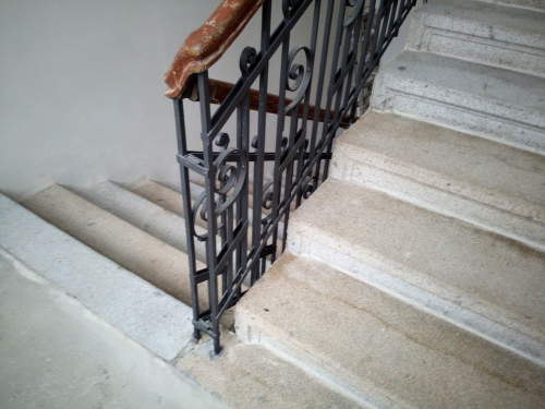 restaurované schodištové zábradlí (4)