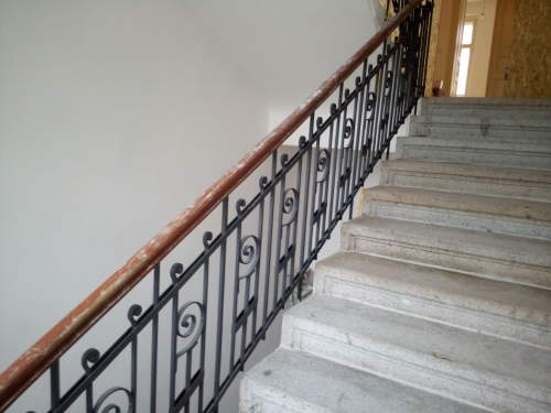 restaurované schodištové zábradlí (5)