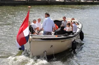 Varen en diner op en aan de Vaart