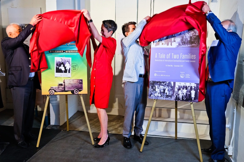 HY-Louie-Exhibit-Opening-0346-1-2048x1362
