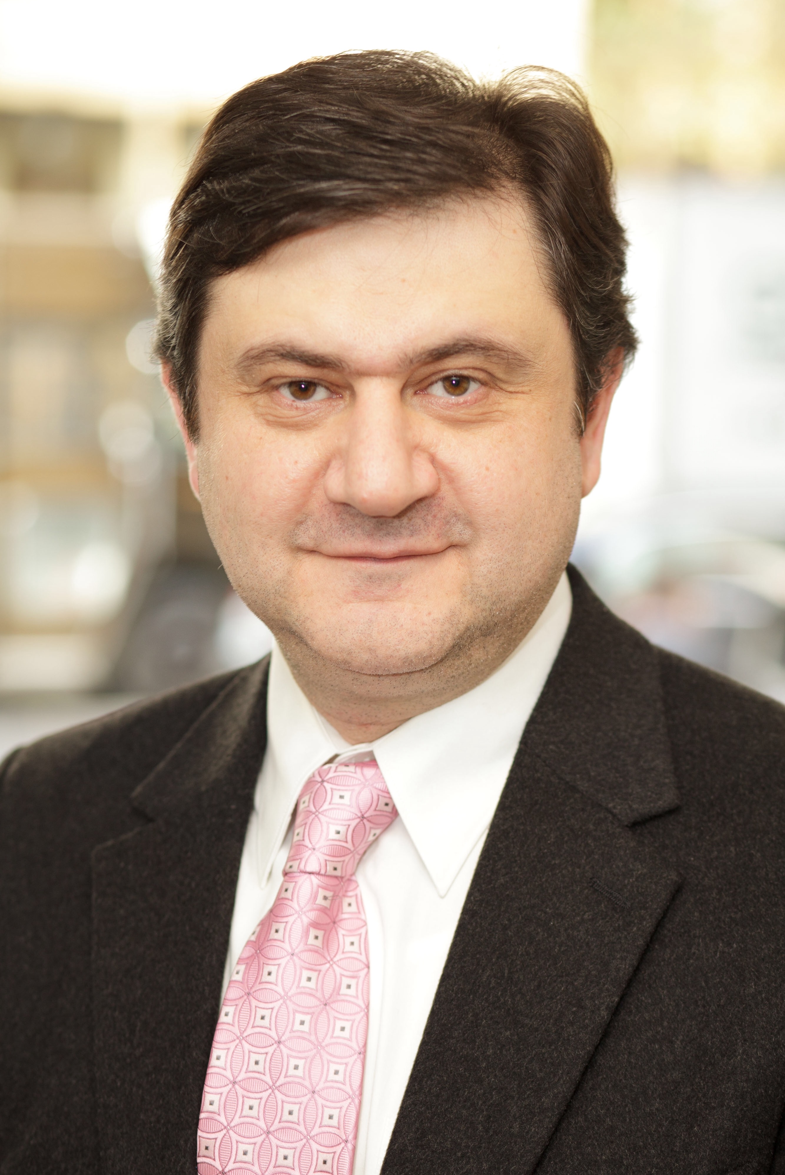 Dr. David Pinkhasov