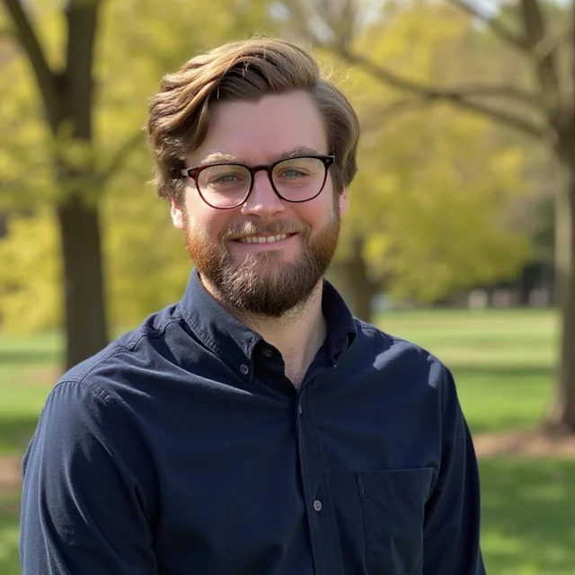 Chris Konish Headshot [Updated: 2025]