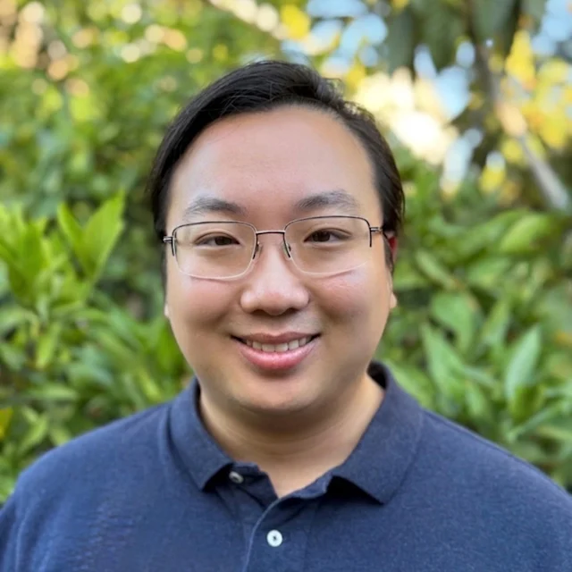 Joshua Zou Headshot