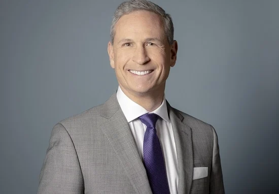 https://images.ctfassets.net/cy2jgjrgaerj/01oD09ztiWDg6EyYTY3uEr/941e660ca7290fa47ffdf3e73af6778f/Derek_Sammann_GIG.jpg