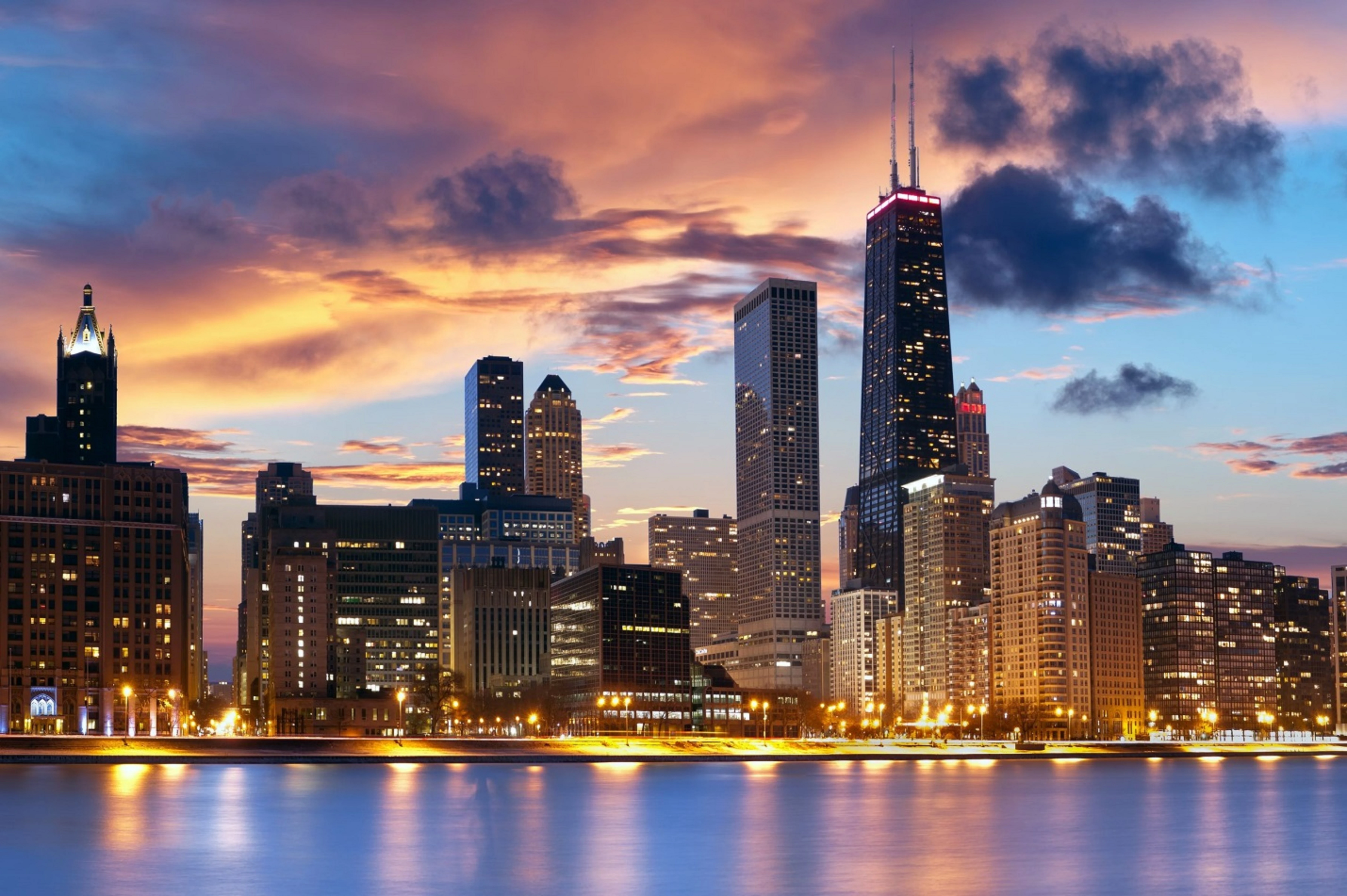 https://images.ctfassets.net/cy2jgjrgaerj/266iF82nYIzjSWcU6MxPej/edb1f92e4d07410856bf0980aba139c0/3687095-Chicago.jpg