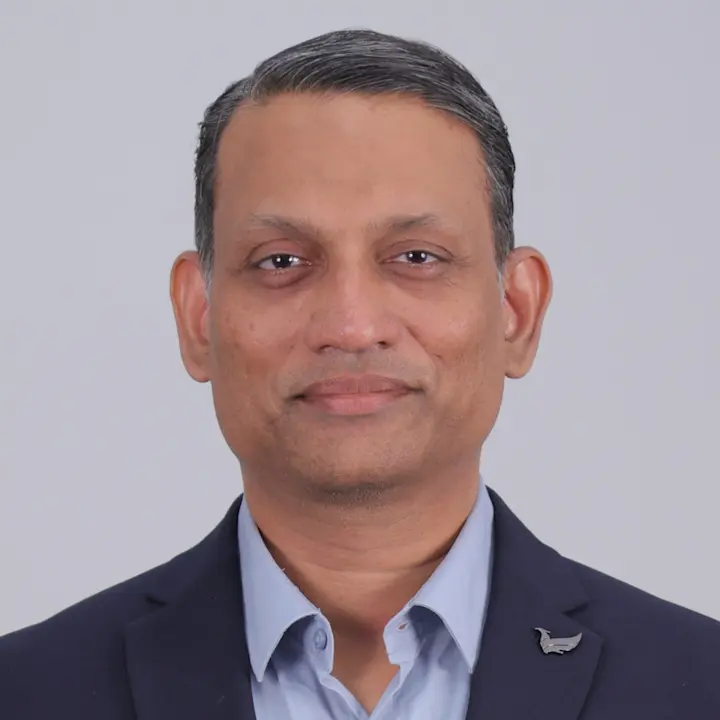  Suresh Swamy / Kunj Vaidya