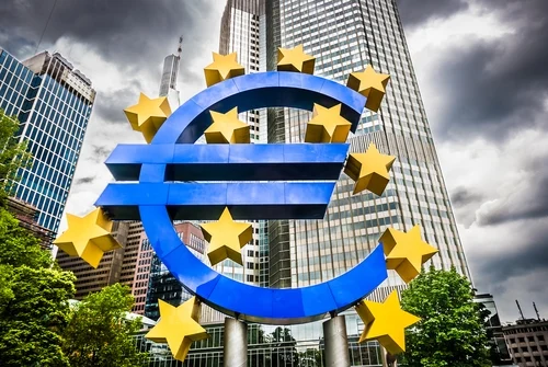 https://images.ctfassets.net/cy2jgjrgaerj/5QZ6x6ebGLyaaQ1vjoSuLu/f654d6a6412cd1e1868abbae7874fd18/3514294-European_Central_Bank.jpg