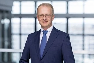 https://images.ctfassets.net/cy2jgjrgaerj/nM1QA5VZnVDy5c32pNmTw/b32cd5e5d7b822ff5956056c40d511e6/jens-schulte_346x260.jpg