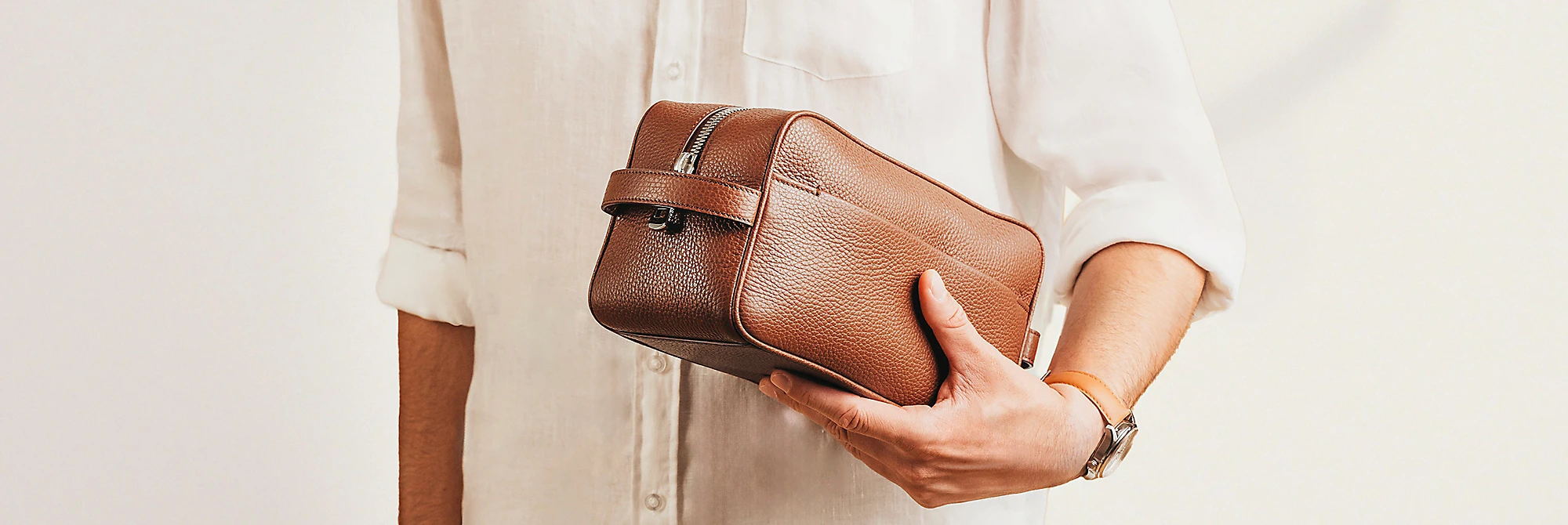 Custom Leather Goods | Wallets & Accessories | Lucrin Geneva US