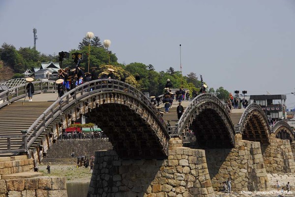 Le festival du pont Kintaikyo