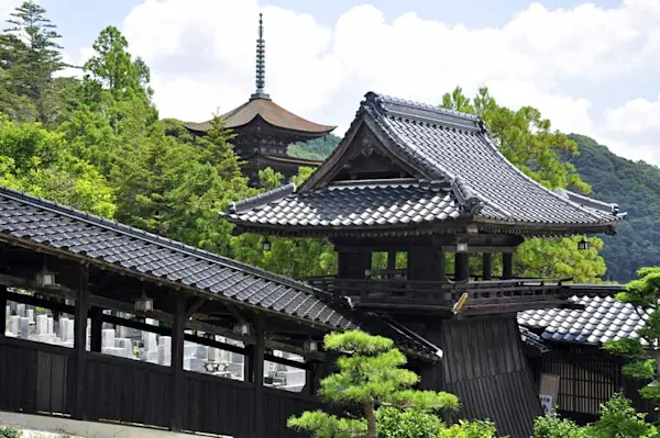 Kozan Park (Ruriko-ji Tempel)