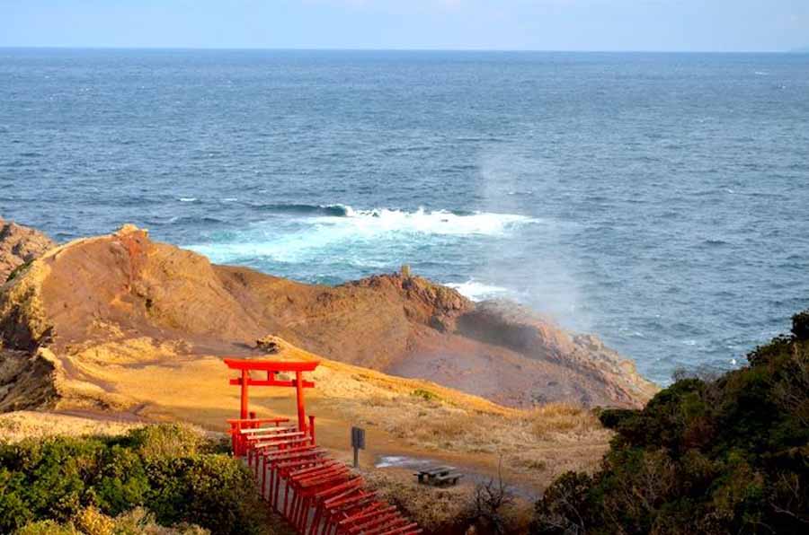 Motonosumi Shrine | Authentic Japan: Setouchi