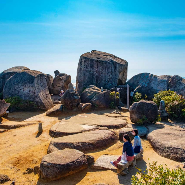 Gravir le mont Misen à Miyajima : la plus belle randonnée de deux heures à faire au Japon