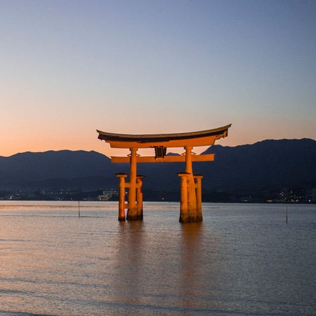 Les sanctuaires d'Itsukushima et de Senjokaku