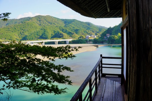 Discover Shikoku’s Cultural Heritage, from Traditional Arts to Local Crafts and Cuisine
