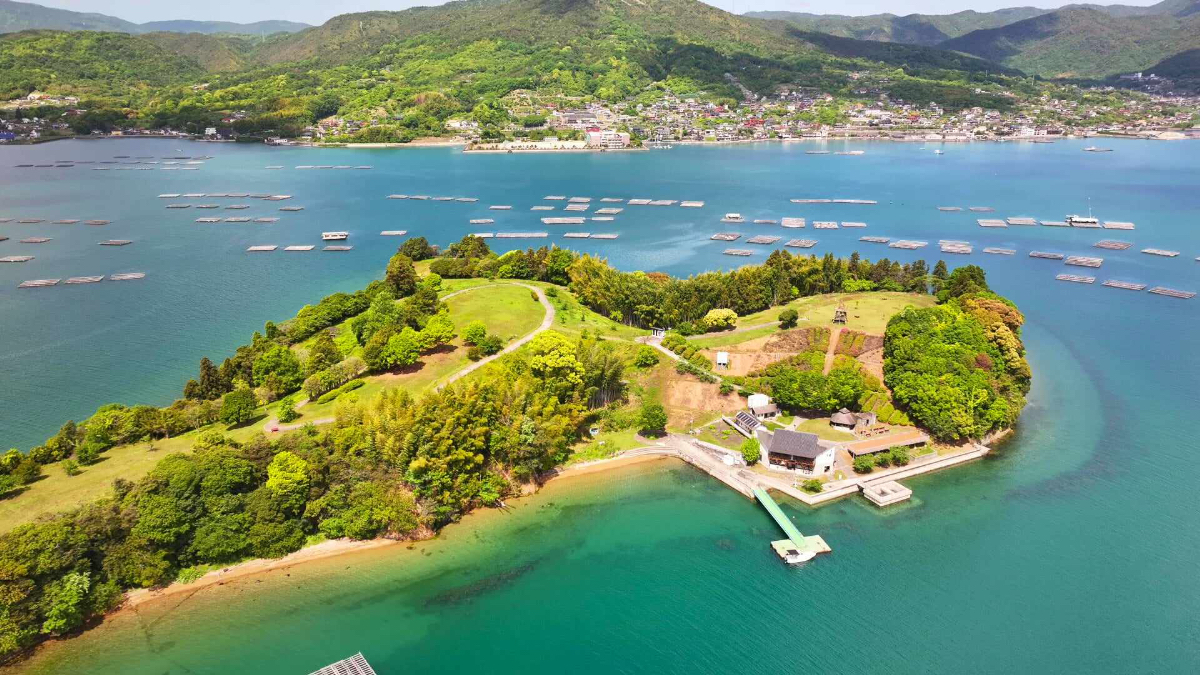 瀬戸内海に浮かぶ東広島の無人島「龍王島自然体験村」 | 瀬戸内Finder