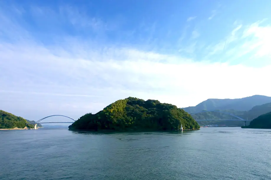 呉市蒲刈・瀬戸内海のとびしま海道の観光スポット｜海水浴やキャンプが人気