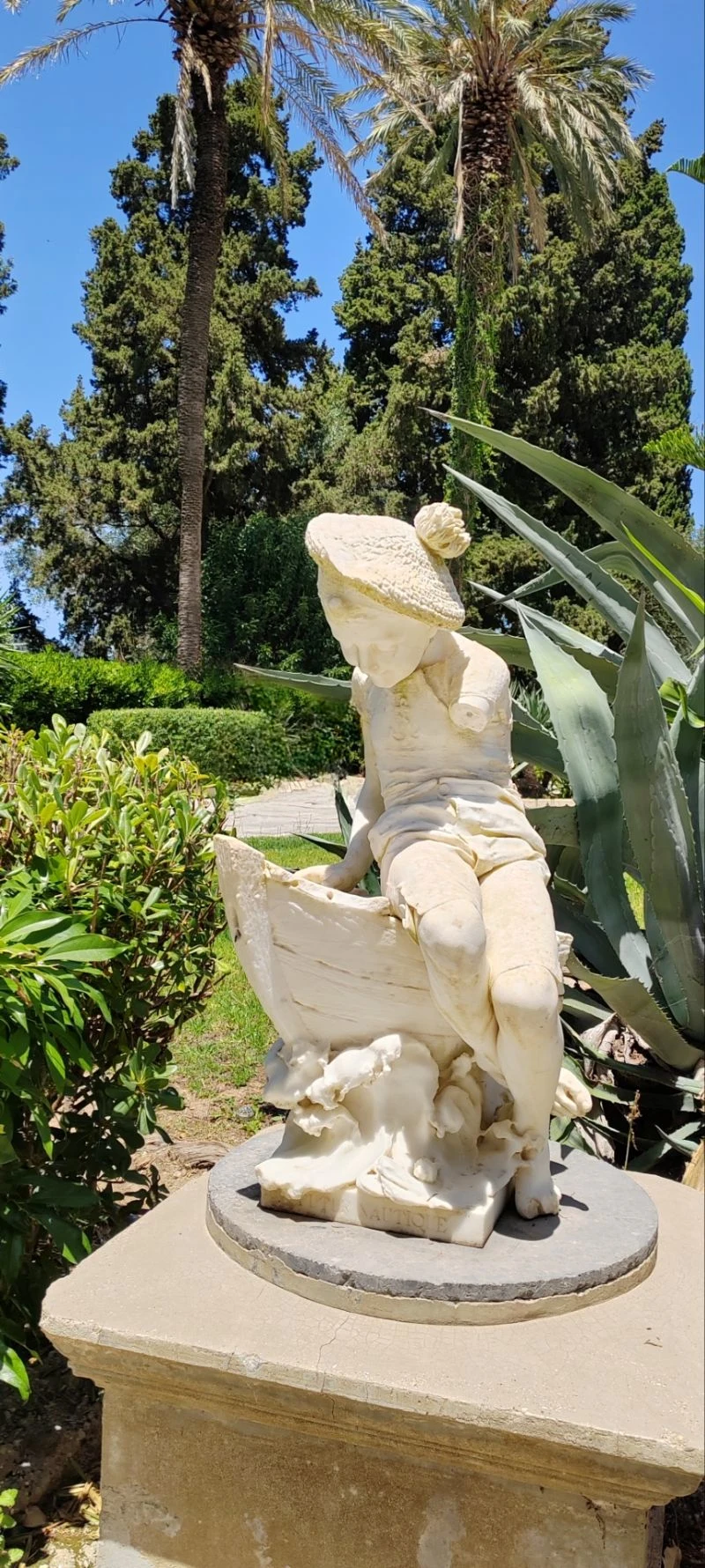 Achilleiongarden 2