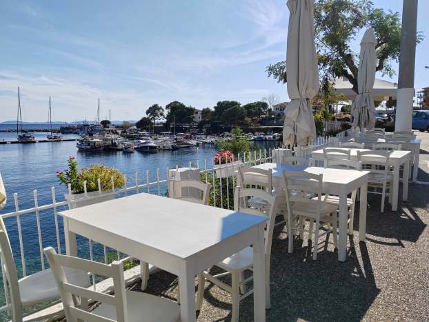 Oregano Restaurant in Neos Marmaras