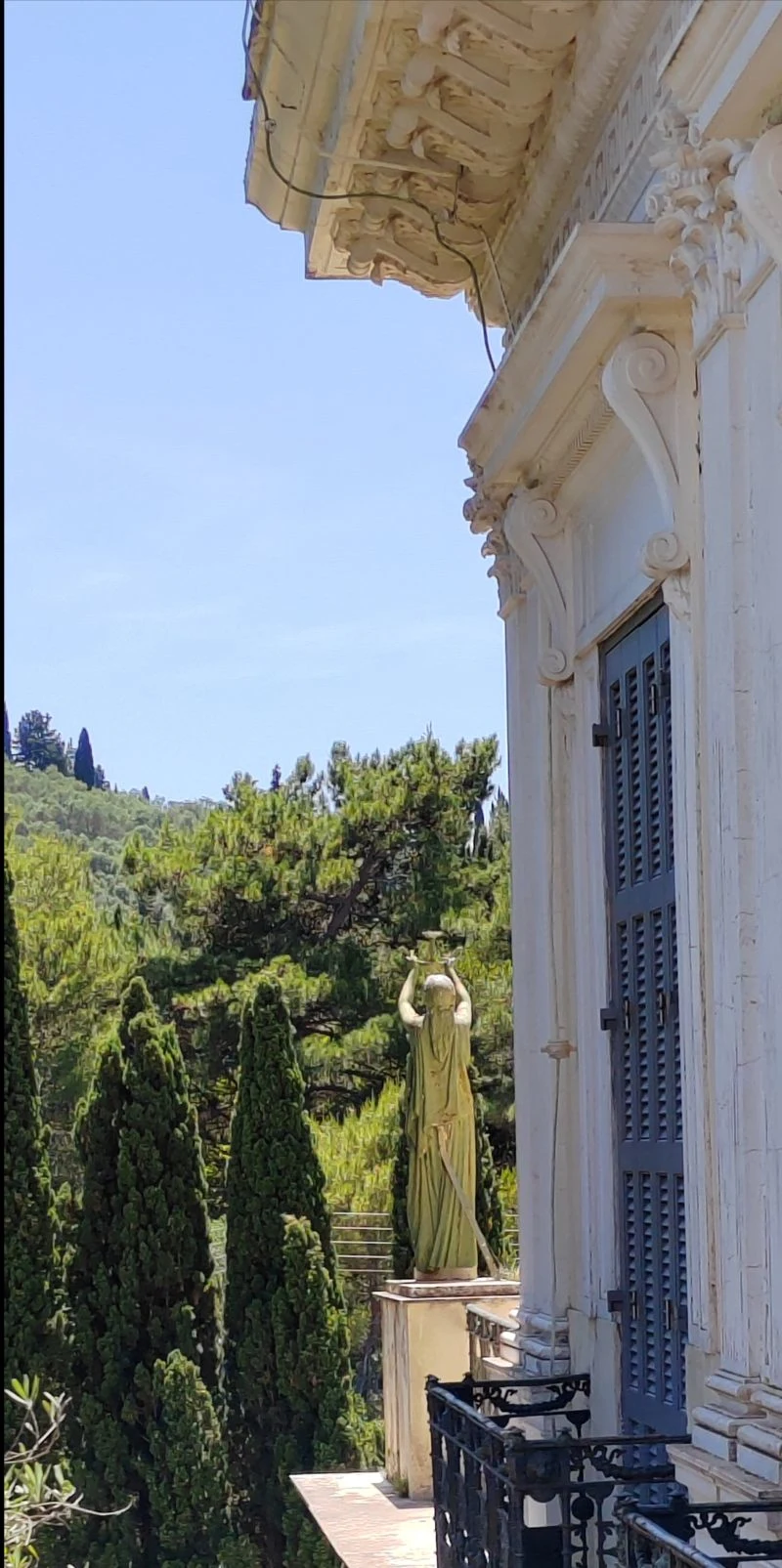 Achilleion garden 4