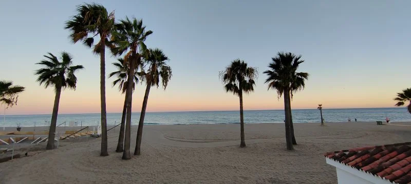 Estepona Strand beim Sonnenuntergnag