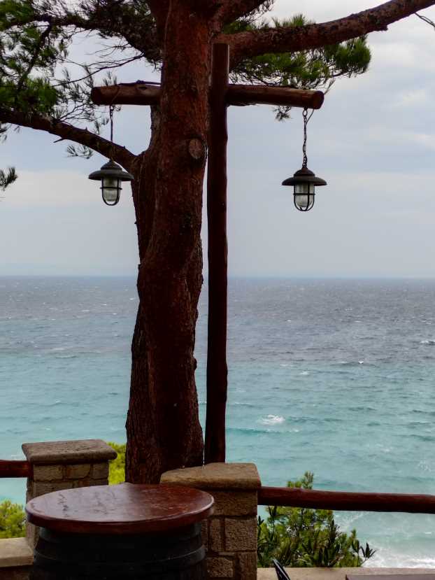 Cassandra Dias Tavern Aussicht 3