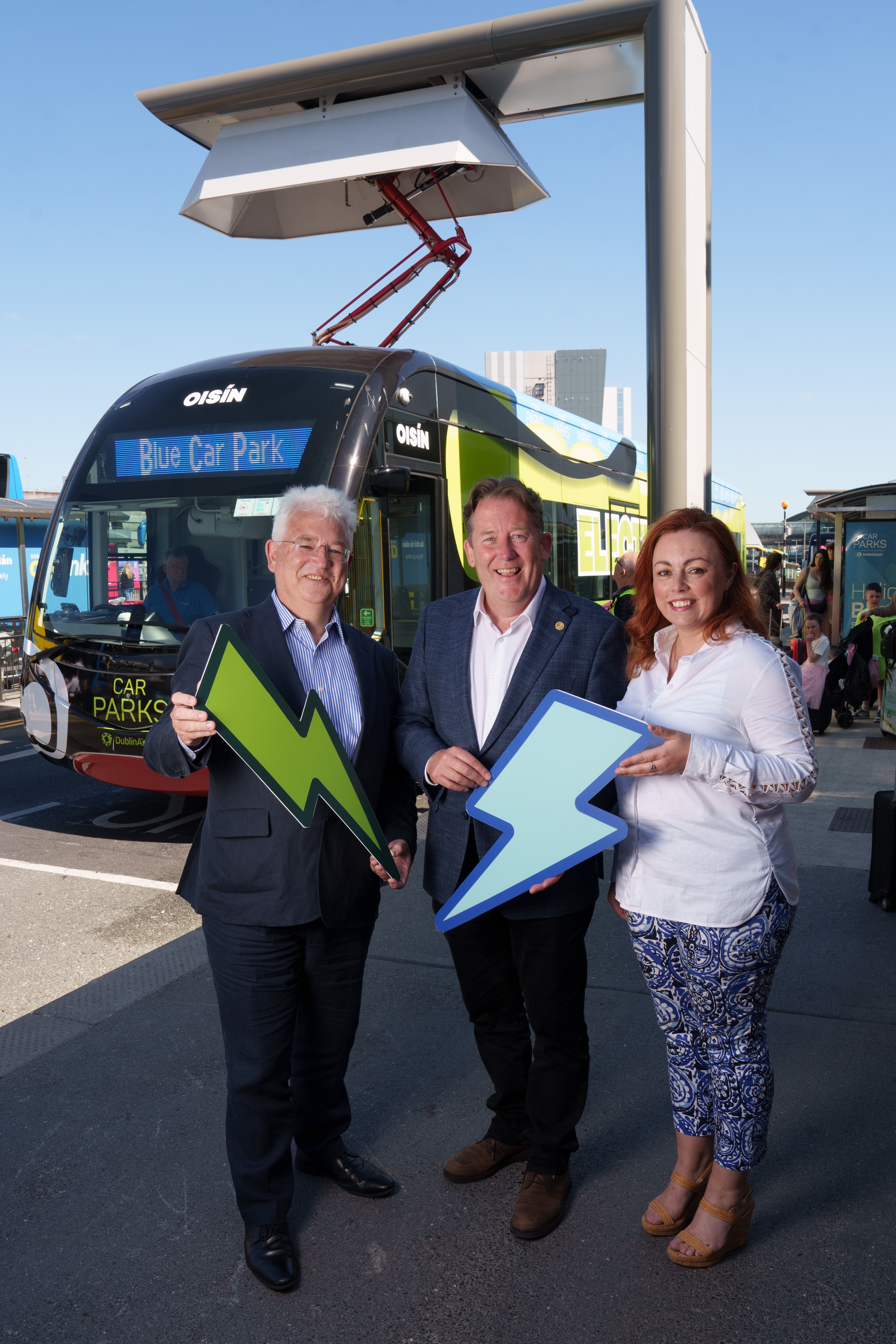 Ireland’s first cutting-edge, pantograph electric bus chargers have been unveiled at Dublin Airport in a €17 million investment in sustainable electric transport